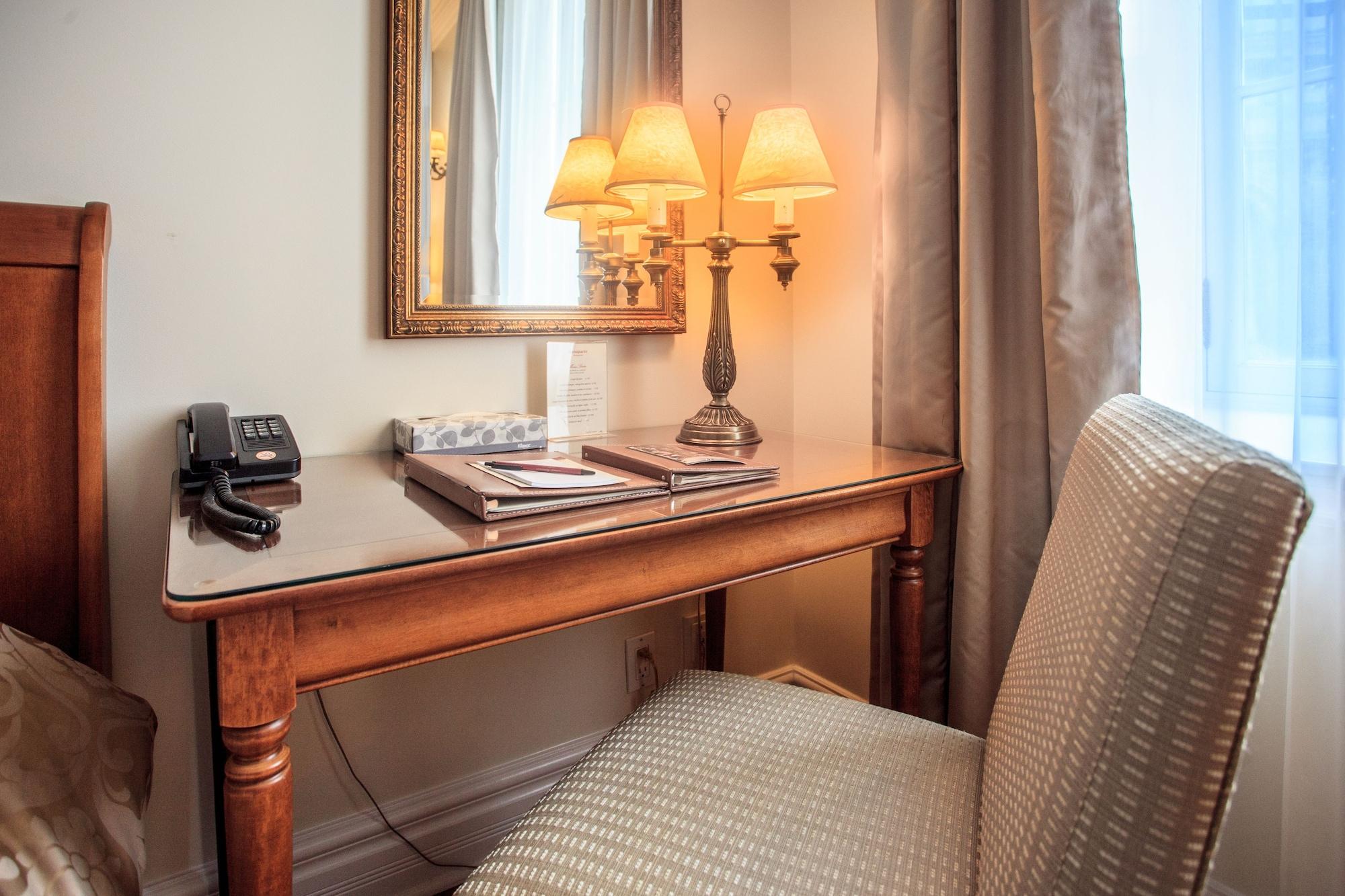 Hotel Bonaparte Montréal Dış mekan fotoğraf