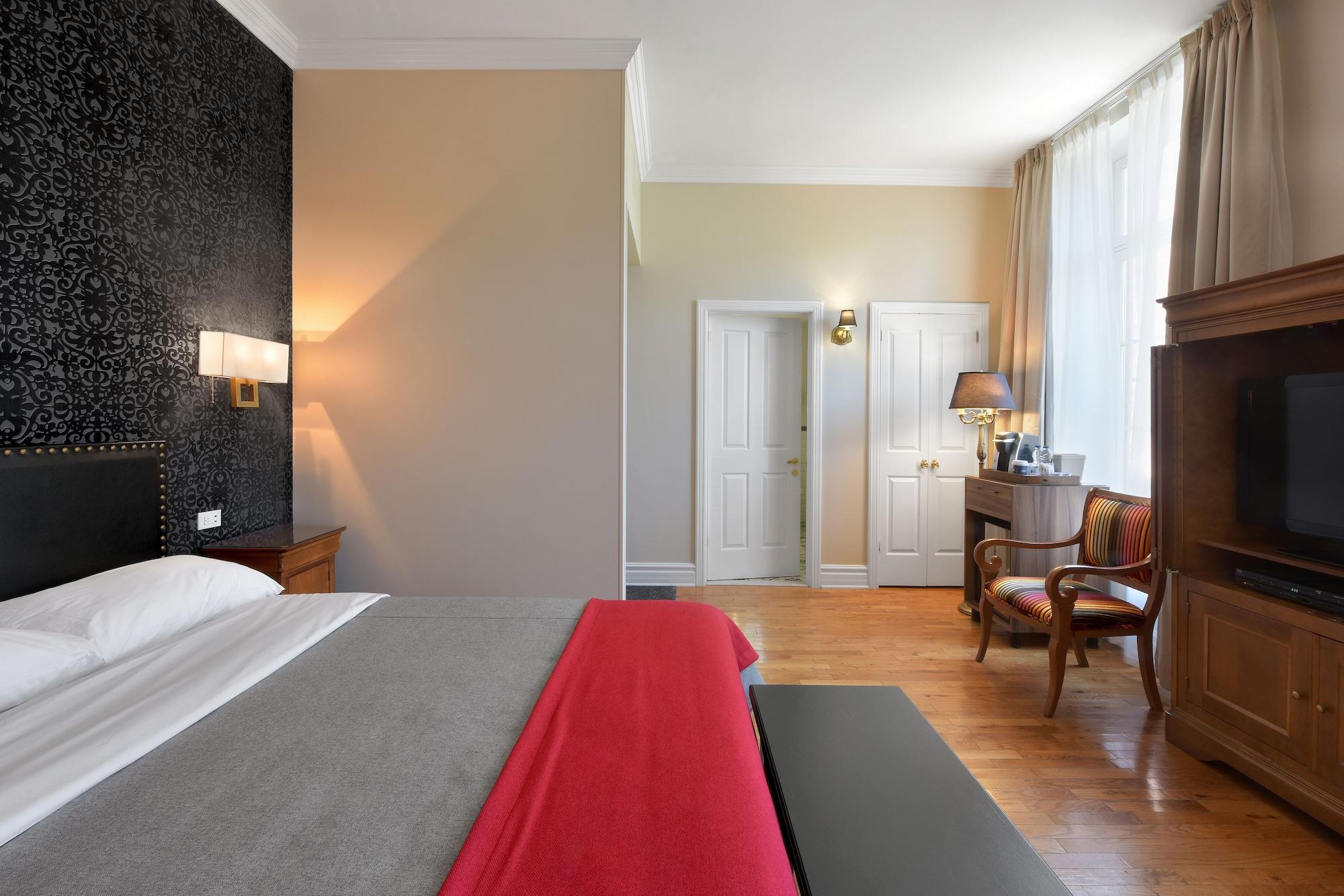 Hotel Bonaparte Montréal Dış mekan fotoğraf