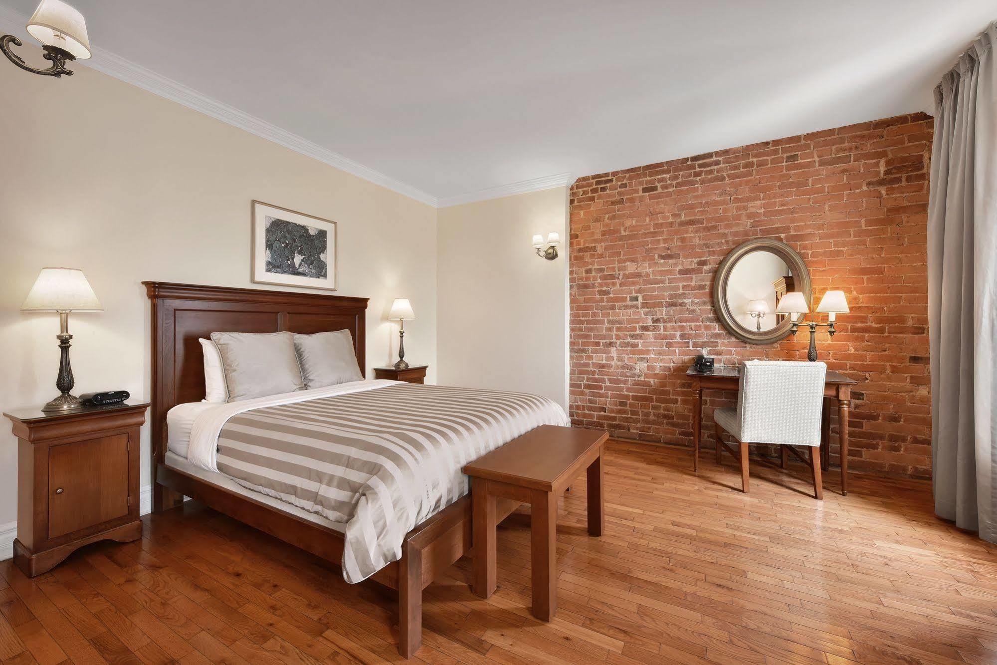 Hotel Bonaparte Montréal Dış mekan fotoğraf