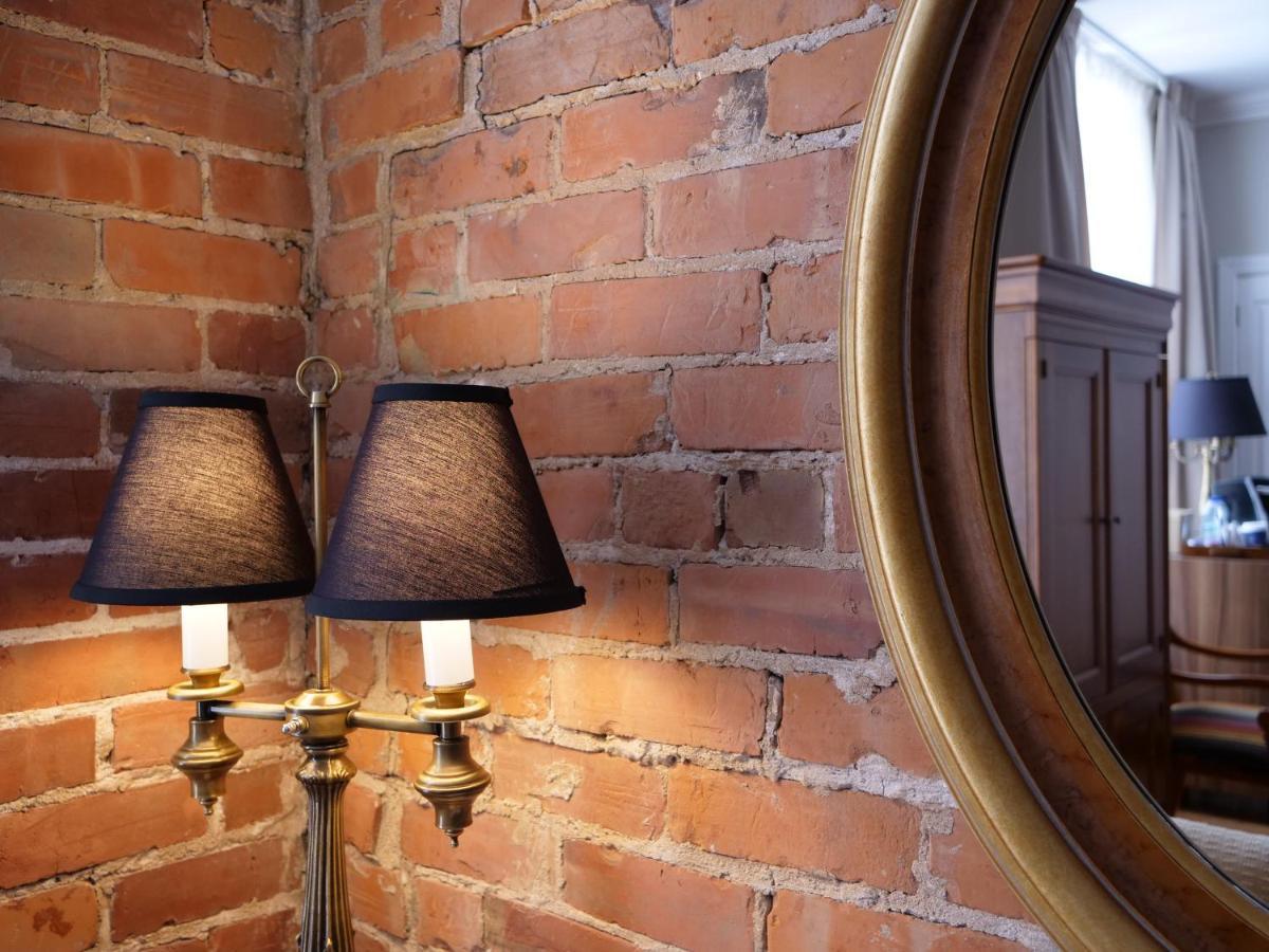Hotel Bonaparte Montréal Dış mekan fotoğraf